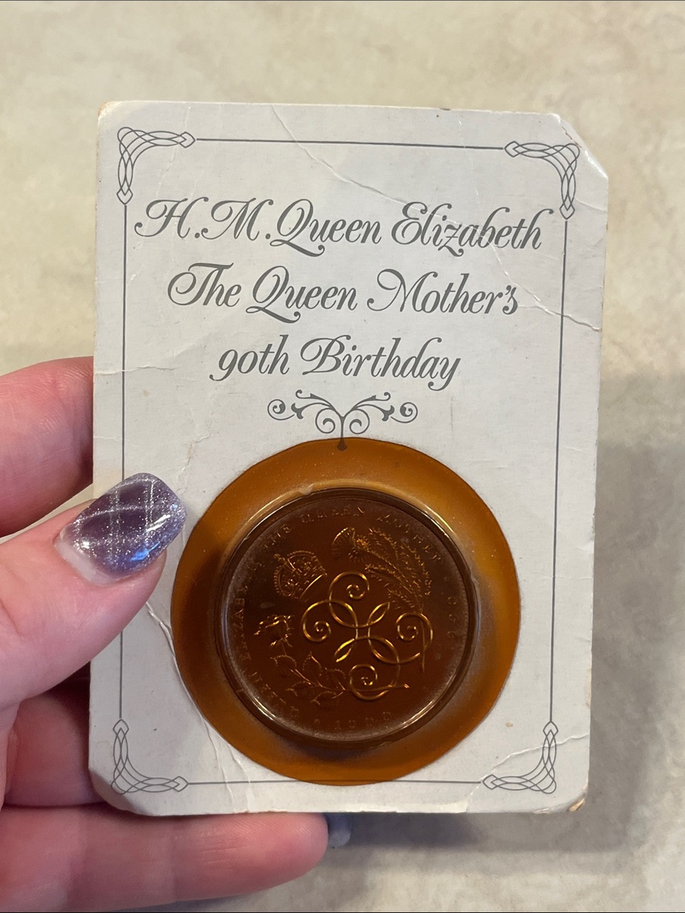 Royal Mint Commemorative Amber Medallion Coin - Queen Mother's 90th Birthday